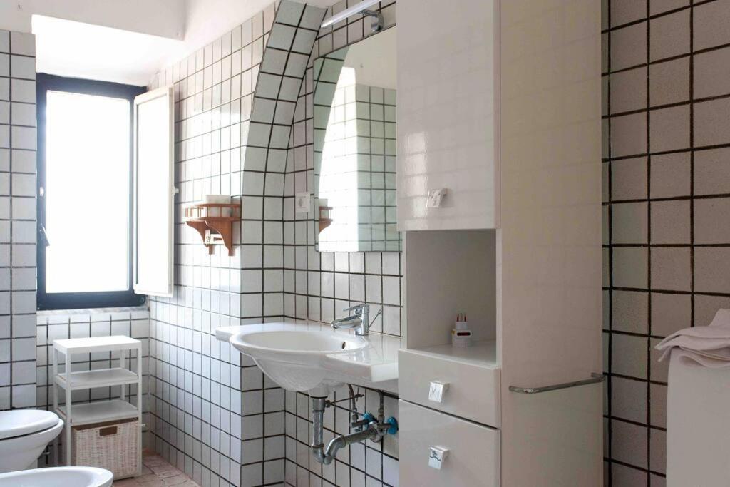 אלגהרו Leopardi Apartment 7 מראה חיצוני תמונה