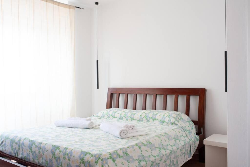 אלגהרו Leopardi Apartment 7 מראה חיצוני תמונה