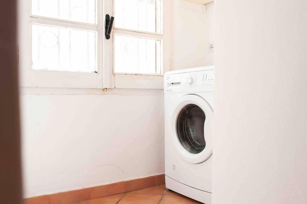אלגהרו Leopardi Apartment 7 מראה חיצוני תמונה