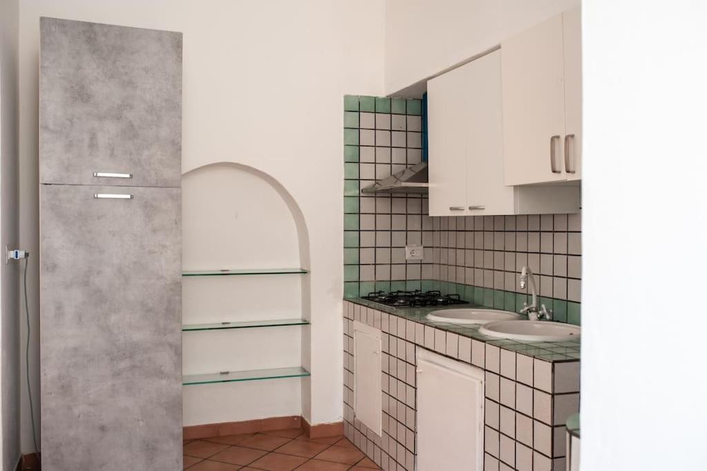 אלגהרו Leopardi Apartment 7 מראה חיצוני תמונה