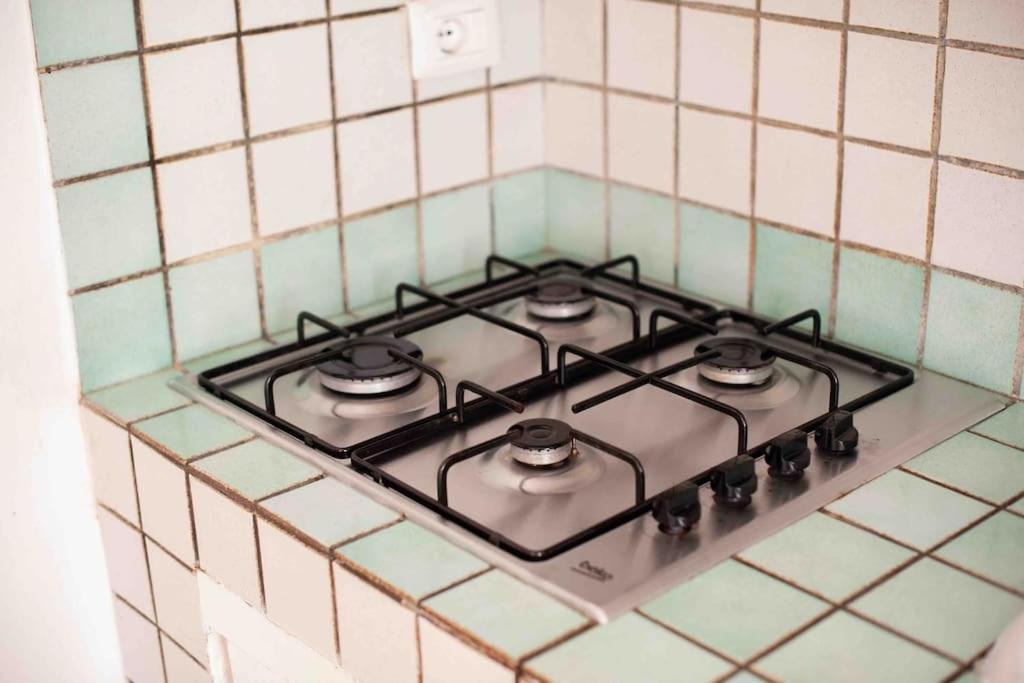 אלגהרו Leopardi Apartment 7 מראה חיצוני תמונה